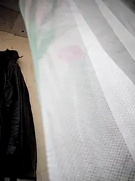 Dung-Thao19 online show from 11/06/25, 10:54