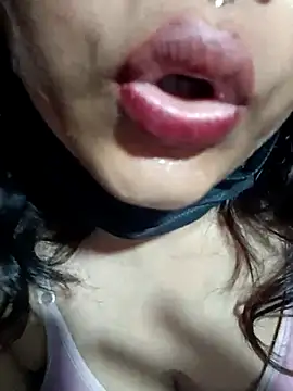 Hott Muskan online show from 04/28/26, 06:57
