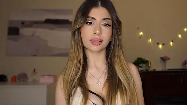 Snapshot of GeorginaHarn chatting on 02/19/26, 08:10 GeorginaHarn online show from 02/19/26, 08:10