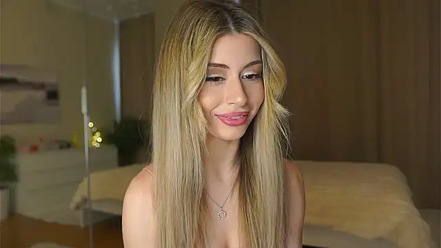 Snapshot of GeorginaHarn chatting on 03/08/26, 08:07 GeorginaHarn online show from 03/08/26, 08:07