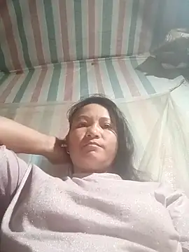 Love-Mama33 online show from 10/23/25, 12:10