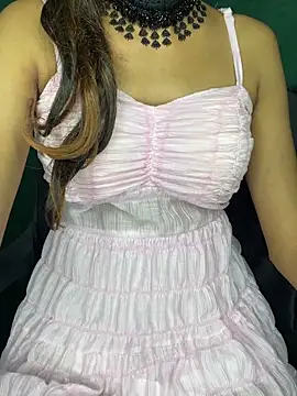 Snapshot of Dora__baby chatting on 04/14/26, 05:08 Dora baby online show from 04/14/26, 05:08