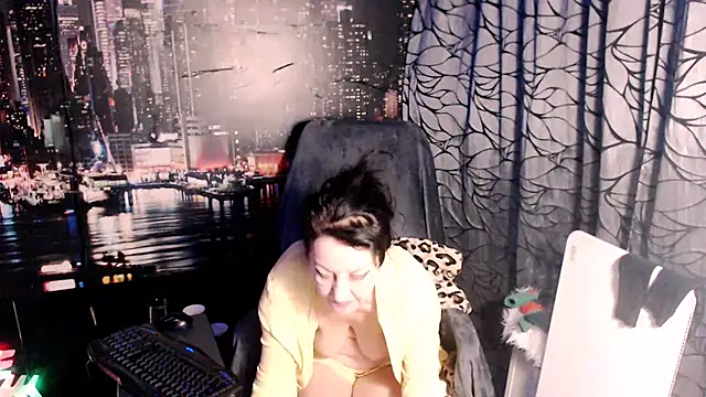 AMOURSWEET2025 online show from 02/08/26, 05:05