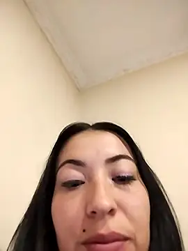 angelicroose2 online show from 10/29/25, 07:10