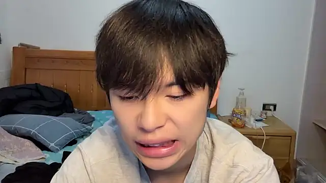 w5206t online show from 10/30/25, 01:40