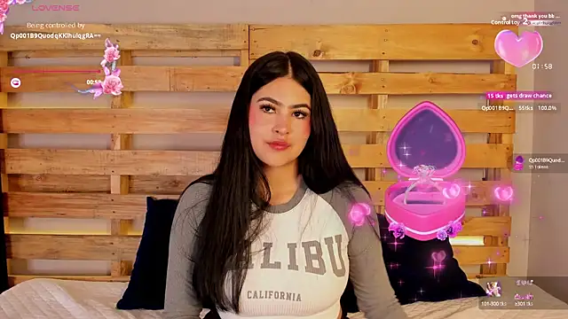 Emma  clark  online show from 09/19/25, 12:28