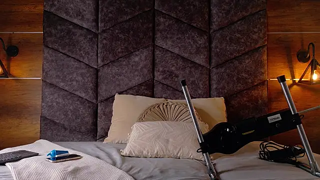 Snapshot of Nickifox__ chatting on 01/09/26, 07:37 Nickifox online show from 01/09/26, 07:37