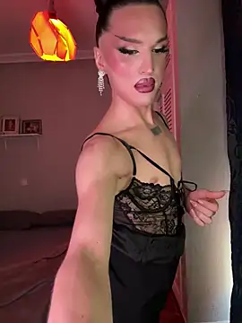 Snapshot of lacattiva chatting on 09/16/25, 04:41 lacattiva online show from 09/16/25, 04:41