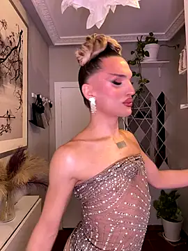 Snapshot of lacattiva chatting on 09/28/25, 12:05 lacattiva online show from 09/28/25, 12:05