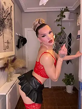 Snapshot of lacattiva chatting on 10/15/25, 05:57 lacattiva online show from 10/15/25, 05:57