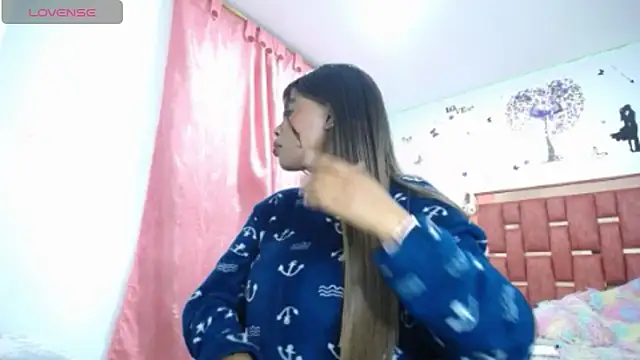 Snapshot of xayurin chatting on 10/05/25, 06:34 xayurin online show from 10/05/25, 06:34