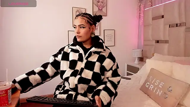 Cleo-smith online show from 12/18/25, 03:56