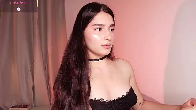 Snapshot of dulceangel__ chatting on 10/06/25, 04:10 dulceangel   online show from 10/06/25, 04:10