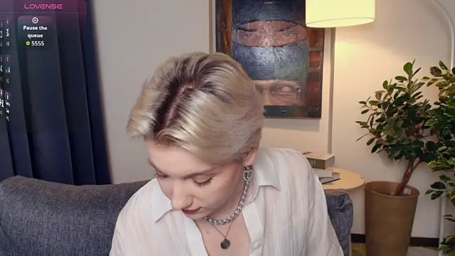 OdelynaAsp online show from 11/29/25, 12:19