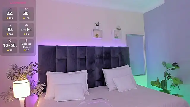 Snapshot of Phillicious__ chatting on 12/18/25, 09:54 Phillicious online show from 12/18/25, 09:54