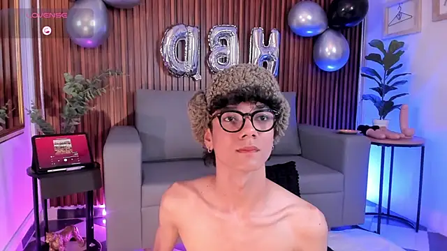 Snapshot of Phillicious__ chatting on 02/24/26, 09:46 Phillicious online show from 02/24/26, 09:46