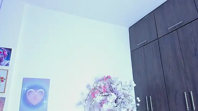 ashly pnik1 online show from 10/09/25, 03:04