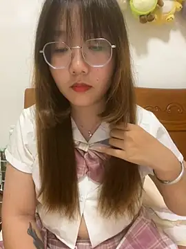 sisi-maiden online show from 06/24/26, 12:37