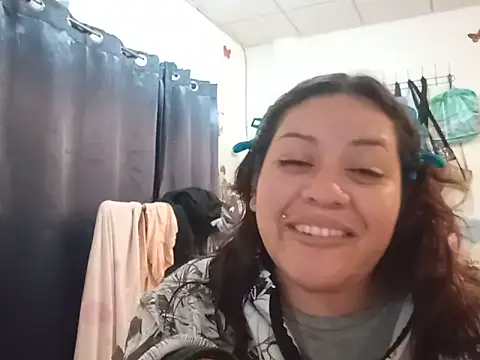 Snapshot of Kitty_WetXxX chatting on 06/06/26, 11:20 Kitty WetXxX online show from 06/06/26, 11:20