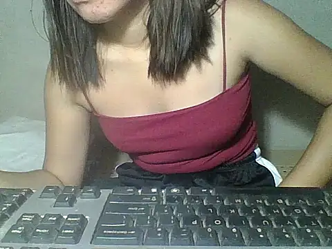 Snapshot of Skinny_PinayGirljust18 chatting on 04/16/26, 08:31 Skinny PinayGirljust18 online show from 04/16/26, 08:31