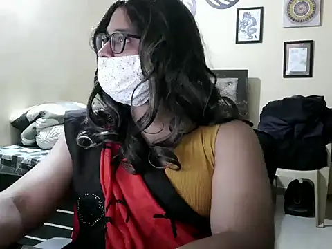 Snapshot of miniSissySlut1 chatting on 12/02/25, 09:36 miniSissySlut1 online show from 12/02/25, 09:36