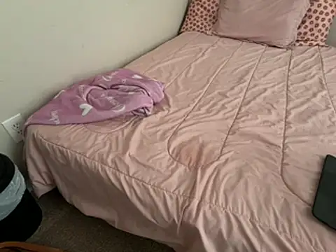 MissElizabethXoXo online show from 06/08/26, 11:38