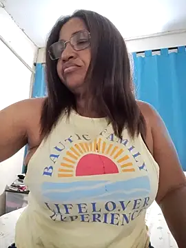 Snapshot of Avannay chatting on 01/13/26, 09:31 Avannay online show from 01/13/26, 09:31