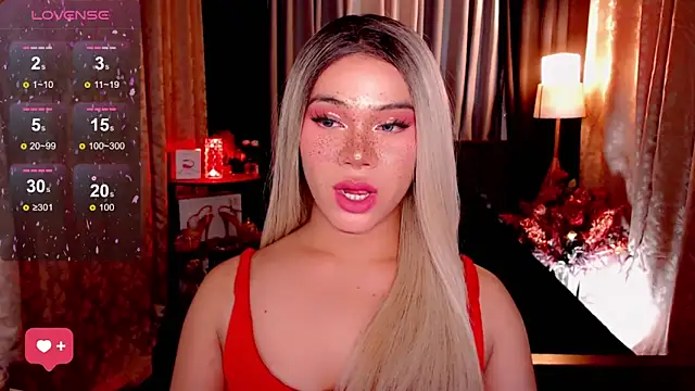 Snapshot of IamRaeganDolls69 chatting on 09/18/25, 01:18 IamRaeganDolls69 online show from 09/18/25, 01:18