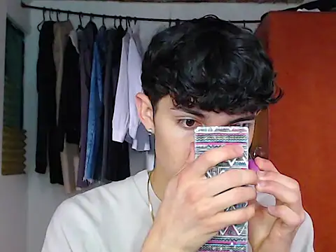 john vichenso online show from 09/08/25, 09:14