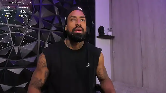 Snapshot of OstinDaniels chatting on 05/20/26, 10:49 OstinDaniels online show from 05/20/26, 10:49