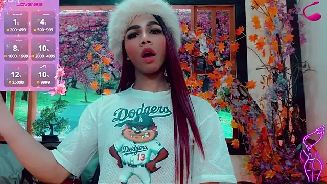 Britany montiel online show from 10/04/25, 11:52