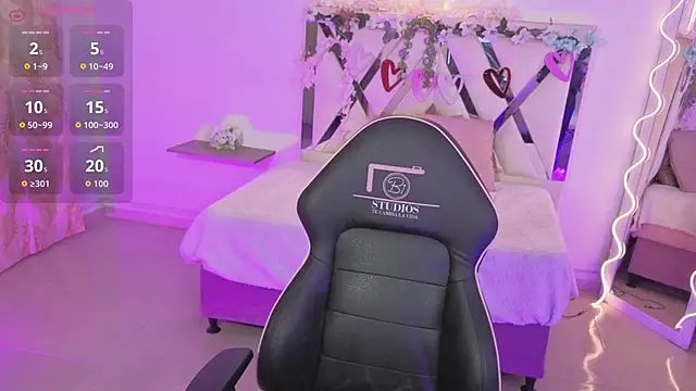 ZURY TAY online show from 10/27/25, 11:36