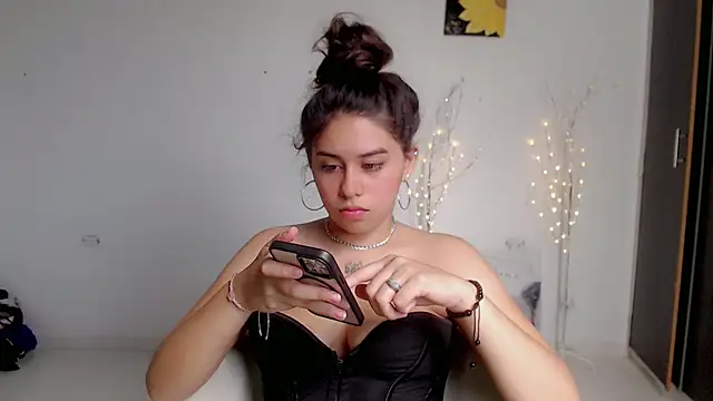 Darlyn big online show from 10/03/25, 03:42