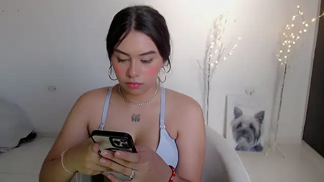 Darlyn big online show from 10/04/25, 08:18