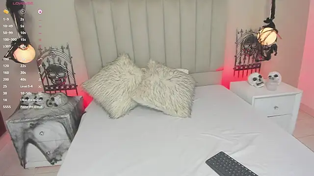 Snapshot of Dani_rosse_ chatting on 10/30/25, 01:01 Dani rosse online show from 10/30/25, 01:01