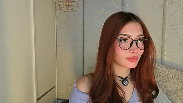 maddy1y  online show from 05/18/26, 01:06