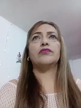 Lady 16 online show from 12/17/25, 03:45