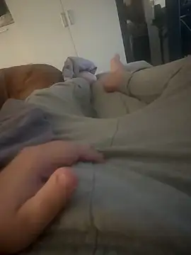 Snapshot of spiderkind98 chatting on 09/22/25, 05:42 spiderkind98 online show from 09/22/25, 05:42