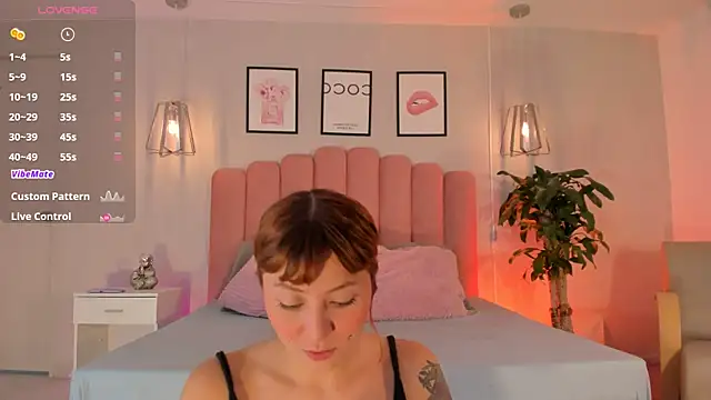 raven black  online show from 09/29/25, 01:49