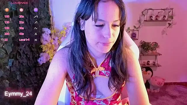 Snapshot of Eymmy_24 chatting on 06/30/26, 01:39 Eymmy 24 online show from 06/30/26, 01:39