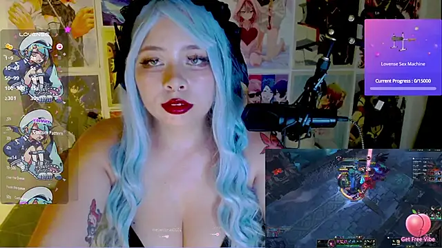 Snapshot of Lil-La chatting on 11/30/25, 03:21 Lil-La online show from 11/30/25, 03:21