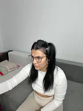 MiaKiittyy online show from 10/01/25, 04:02