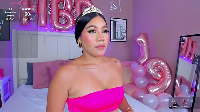 sarahyessica online show from 05/09/26, 07:30