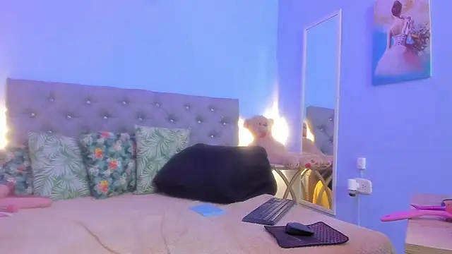 neferet opal online show from 11/22/25, 11:59