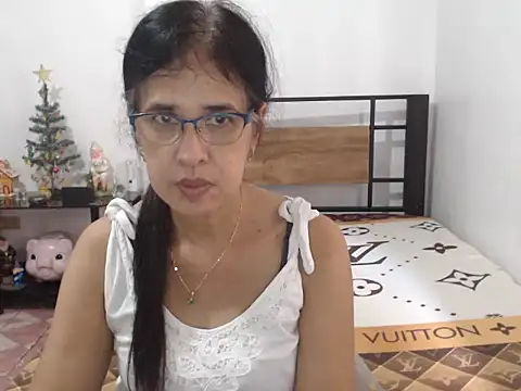 Prettysweetmum online show from 06/11/26, 06:22