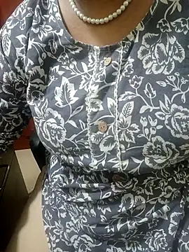 Snapshot of tami_lavanya chatting on 10/04/25, 05:55 tami lavanya online show from 10/04/25, 05:55