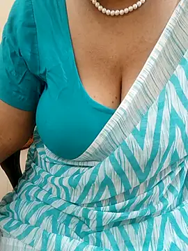 Snapshot of tami_lavanya chatting on 11/08/25, 05:01 tami lavanya online show from 11/08/25, 05:01