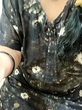 Snapshot of tami_lavanya chatting on 11/23/25, 06:19 tami lavanya online show from 11/23/25, 06:19