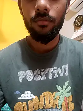 Snapshot of mayur_raaje chatting on 04/01/26, 01:52 mayur raaje online show from 04/01/26, 01:52