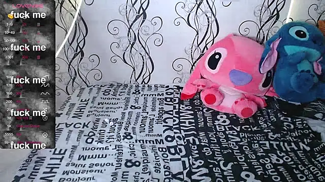 RoyAngela online show from 10/22/25, 01:11